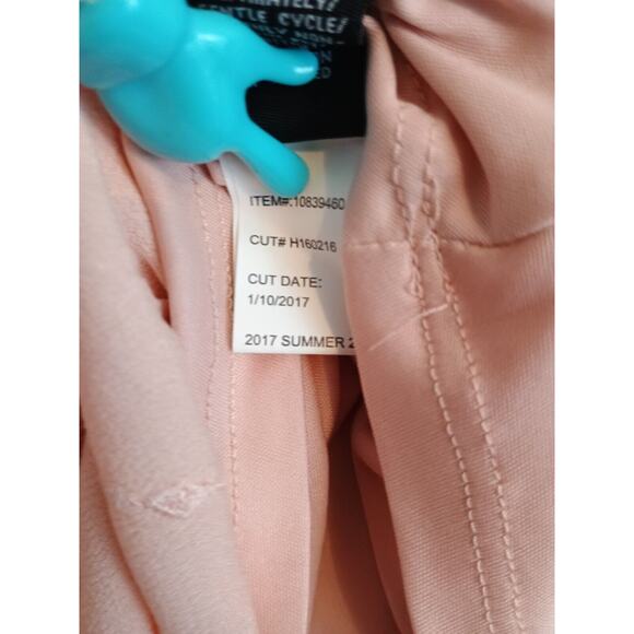 Torrid Skirt Womens 0 Pink Embroidered Pull on Short Gauze Skater Skirt Romantic - Picture 6 of 6